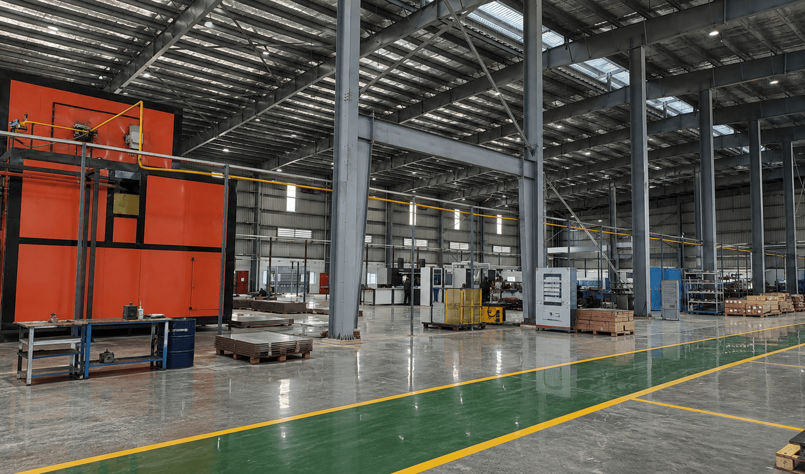 Production floor at the BÖLDT manufacturing facility